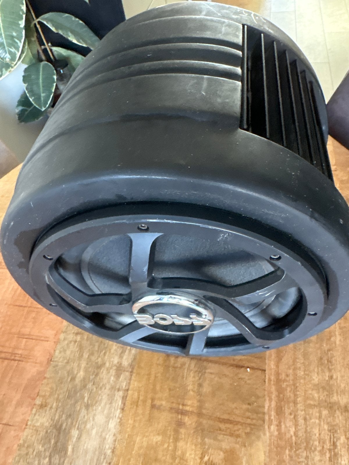BOSS BASS800 Subwoofer met ingebouwde versterker, Ophalen of Verzenden, Gebruikt