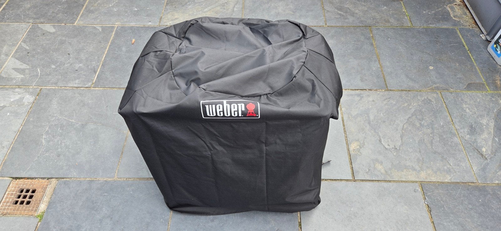 bbq hoes voor lumin met tafel, Ophalen, Zo goed als nieuw, WEBER