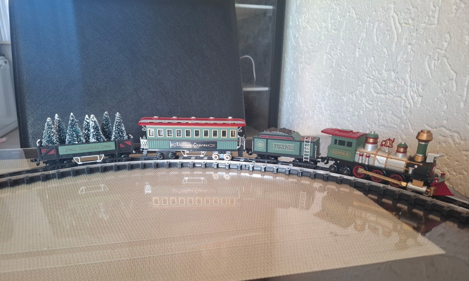 Lemax Village Collection Treinset met Licht en Geluid, Ophalen of Verzenden, Zo goed als nieuw