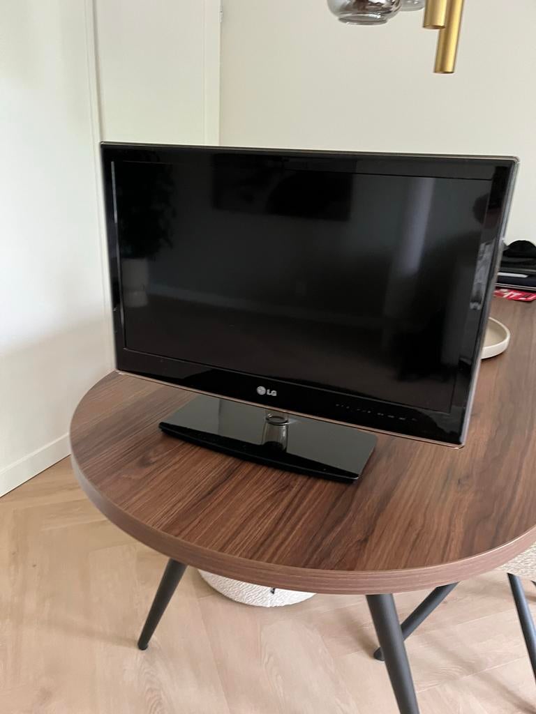 LG 22 inch LED TV - Ideaal voor slaapkamer/keuken/studentenk, Audio, Tv en Foto, Televisies, LED, Ophalen of Verzenden, Zo goed als nieuw