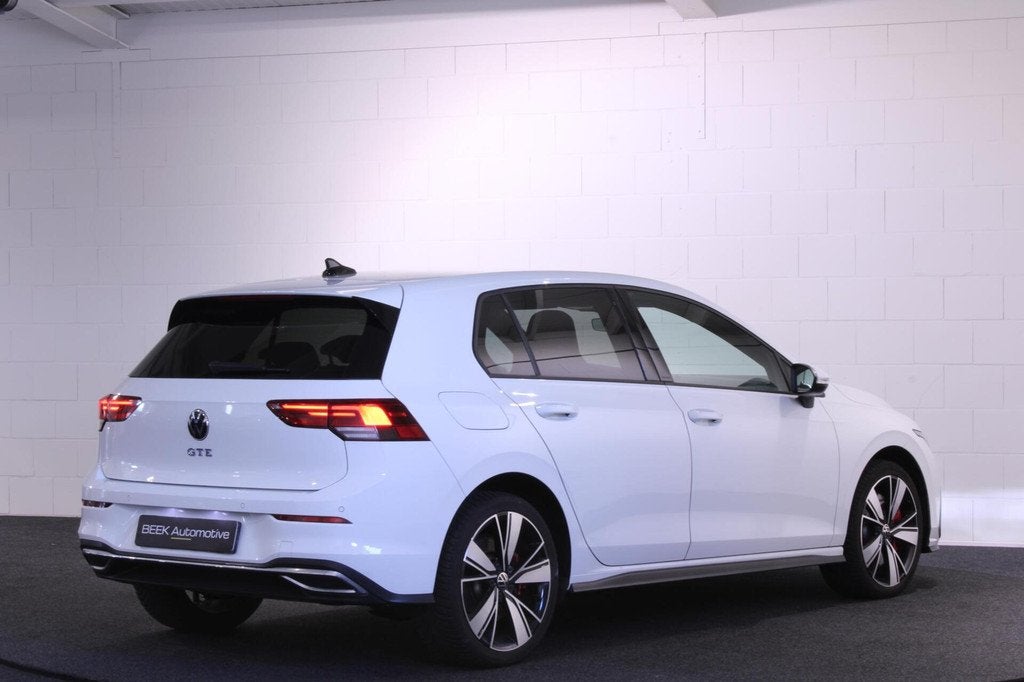 Volkswagen Golf 1.4 eHybrid GTE | Apple CarPlay | Stoelverwa, Gebruikt, 4 cilinders, Automatische klimaatregeling, Leder en Stof