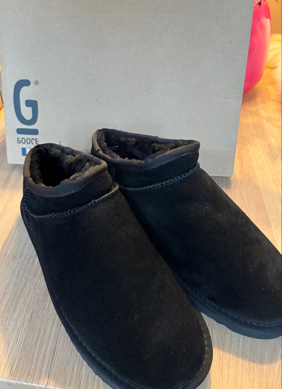 Warme Gooce sloffen - Maat 43 - Nieuw, Ophalen of Verzenden, Nieuw, Zwart, Pantoffels of Sloffen