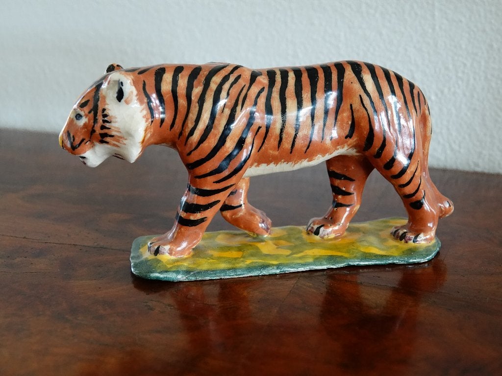 Tijger Beeldje - Porselein en Gemerkt, Minder dan 20 cm, Ophalen of Verzenden, Zoogdier, Beschilderd