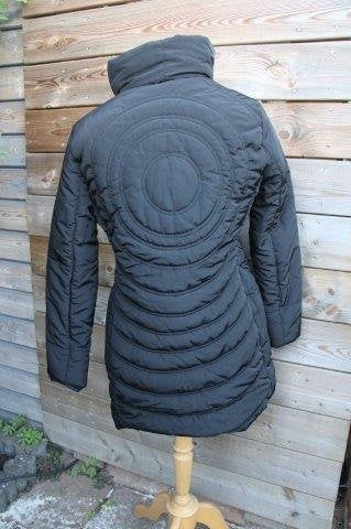 Winterjas zwart Desigual mt 40 Vaste prijs OPRUIMING, Maat 38/40 (M), Zwart, Ophalen of Verzenden, Zo goed als nieuw