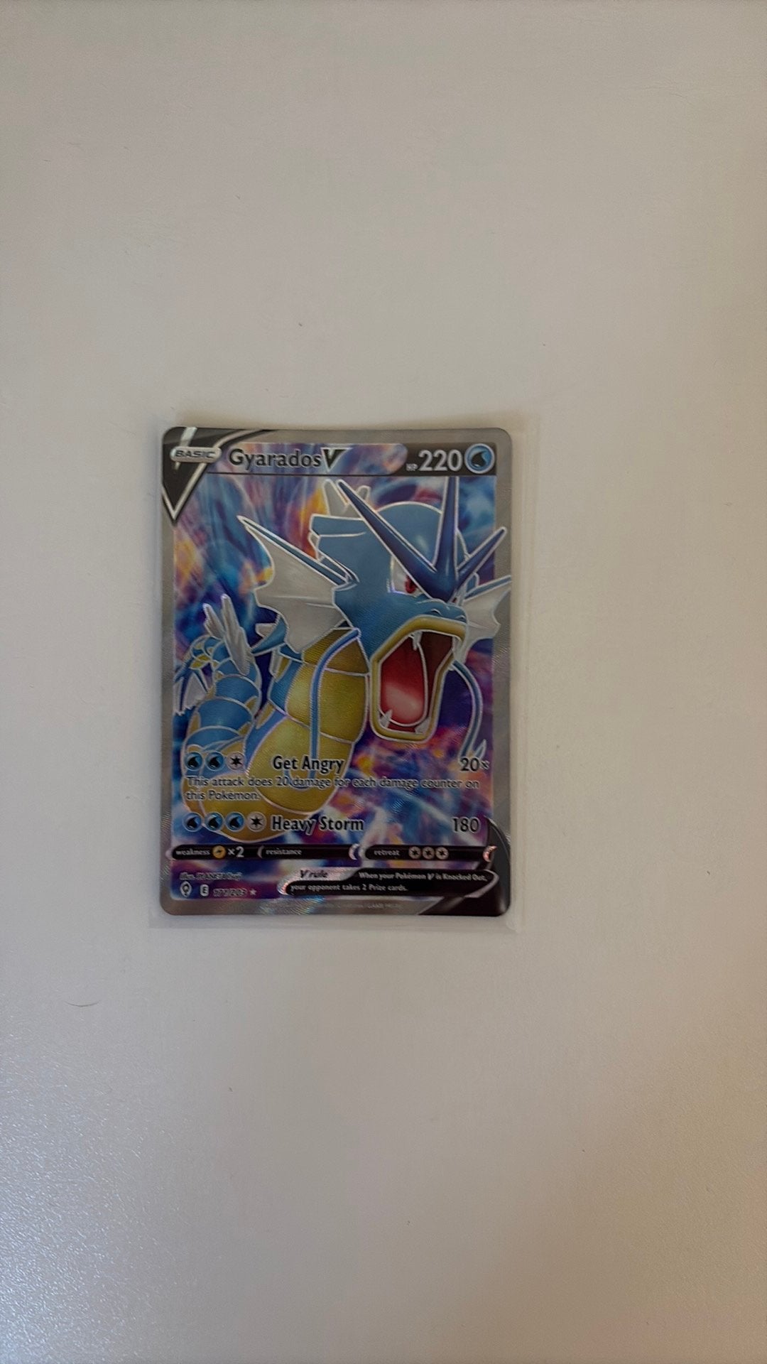 Gyardos V pokemon kaart, Hobby en Vrije tijd, Ophalen of Verzenden, Zo goed als nieuw, Losse kaart