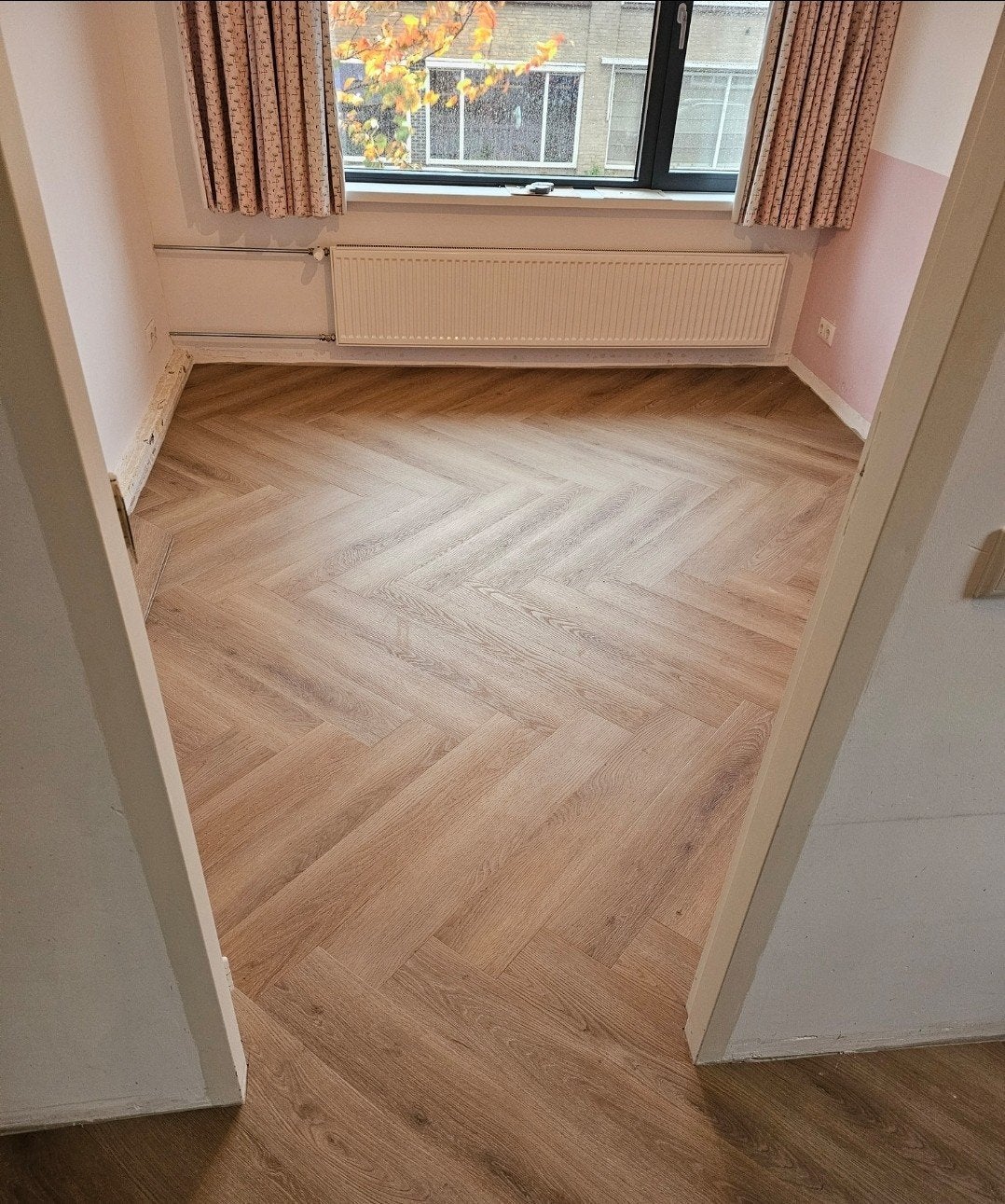 Castell Supreme 860 Herringbone XL PVC Vloer - Walnoot, Huis en Inrichting, Stoffering | Vloerbedekking, Ophalen, Bruin, Nieuw