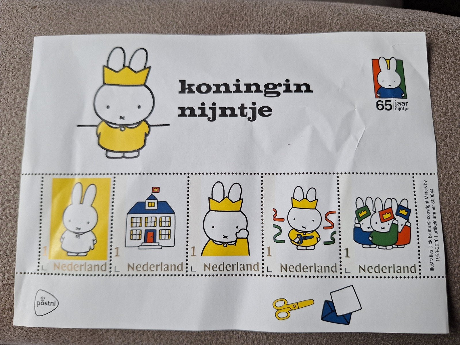 Nijntje 65 jaar Postzegelvel - Koningin Nijntje, Ophalen of Verzenden, Na 1940, Postfris