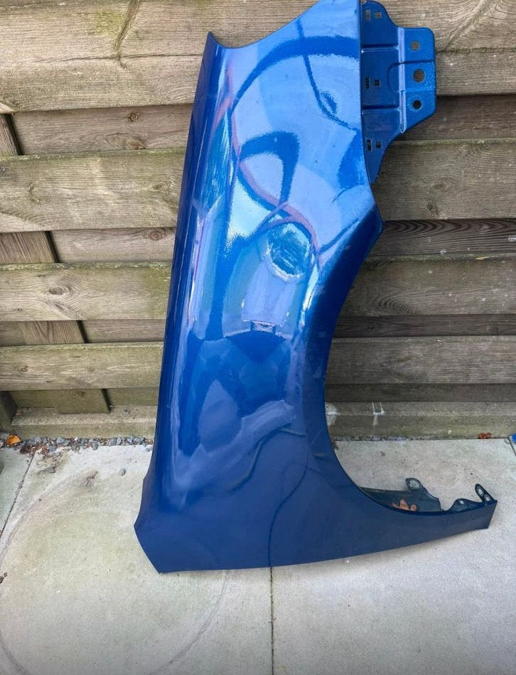 Spatbord rechtsvoor VW Golf 5 (2005-2006), Gebruikt, Ophalen of Verzenden, Spatbord, Volkswagen