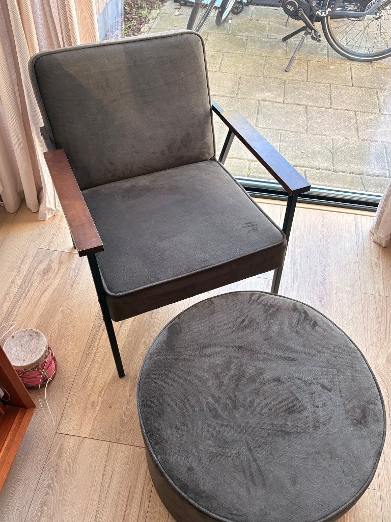 WOOOD stoel en poef (set), Huis en Inrichting, Ophalen, Gebruikt, 75 tot 100 cm, Stof