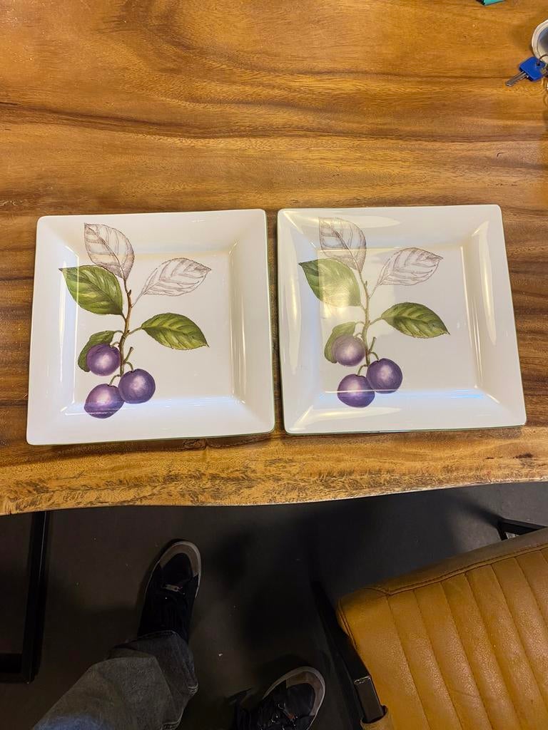 Villeroy&Boch,Cascara Collection,2 vintage dinerborden,27x27, Ophalen of Verzenden