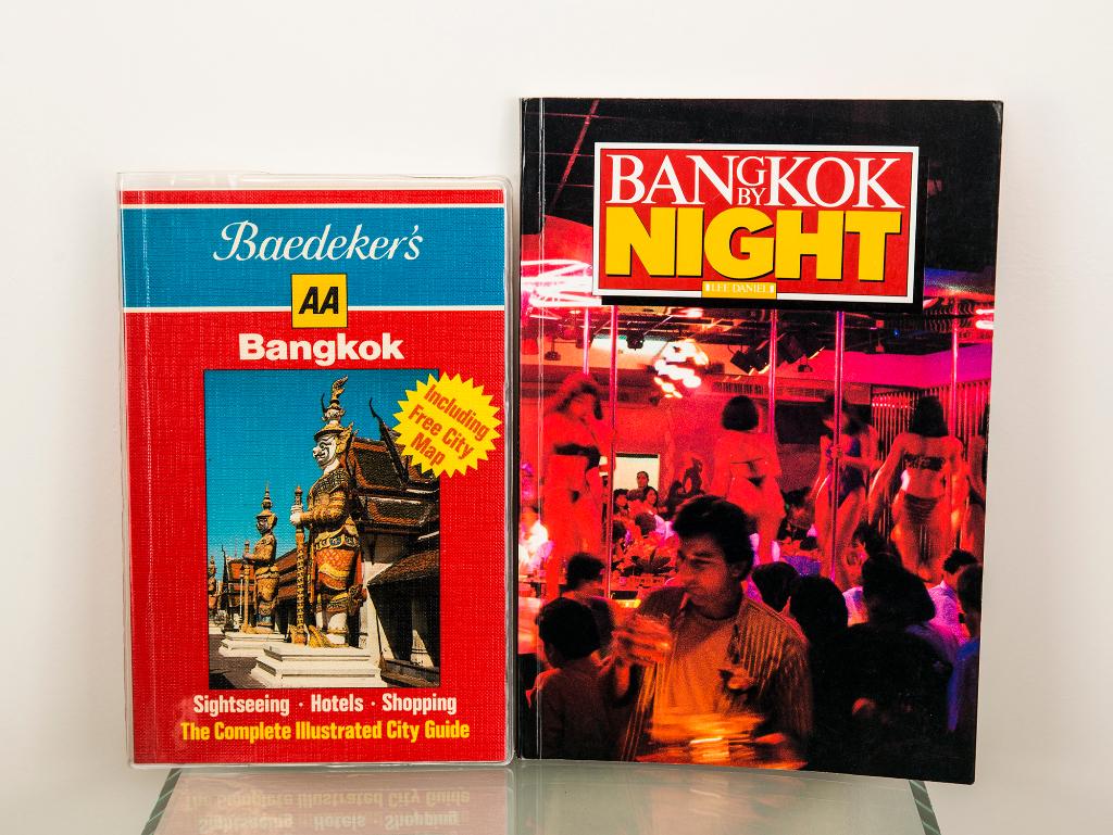 4 boeken Bangkok, Bangkok by night, Phuket en Thailand, Ophalen of Verzenden, Azië, Reisgids of -boek, Overige merken