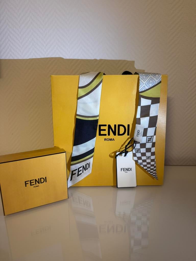Fendi wikkelsjaal / wrappy, Verzenden, Nieuw, Sjaal