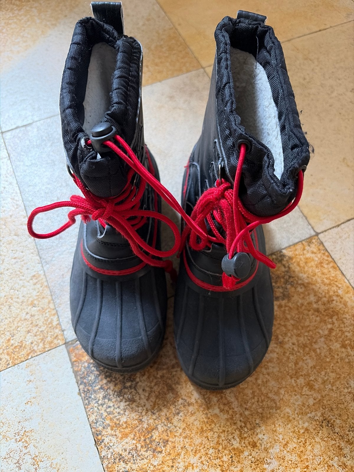 Helly Hansen winterlaarzen - Maat 34, Kleding | Heren, Ophalen of Verzenden, Zo goed als nieuw, Zwart, Boots