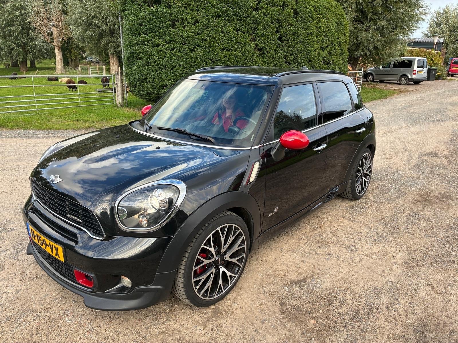 Mini Countryman 1.6 John Cooper Works 2013 Zwart, Auto's, 1380 kg, Zwart, 14 km/l, 75 €/maand