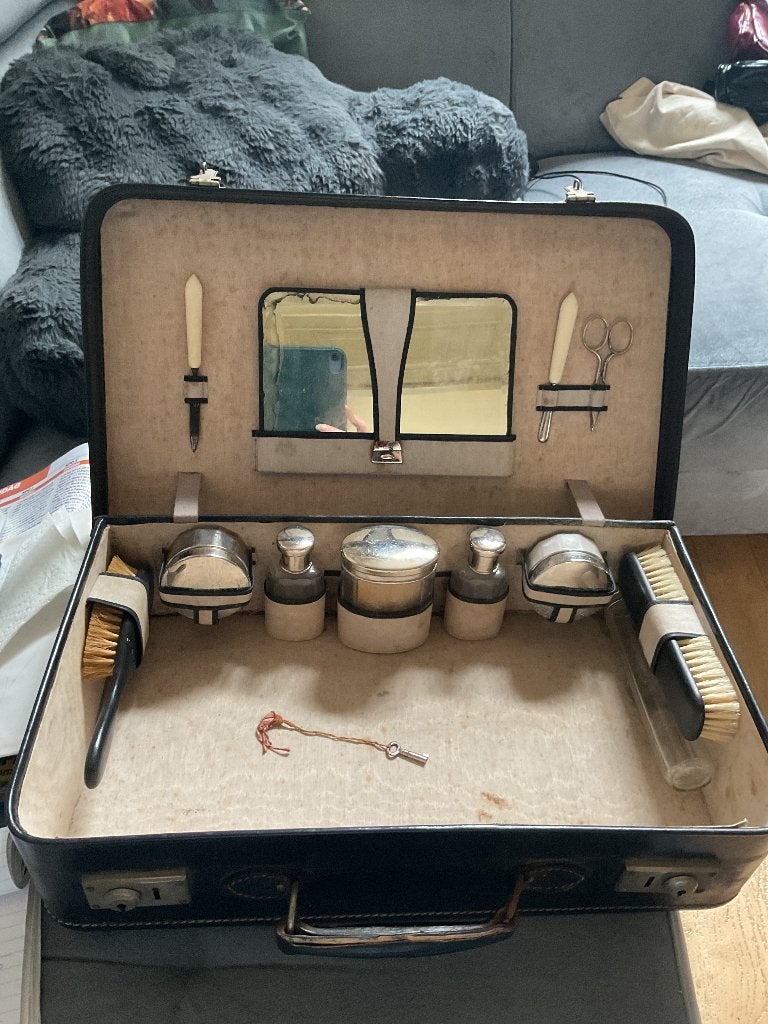 Vintage Reisnecessaire  ( reiskoffer ), Antiek en Kunst, Ophalen of Verzenden