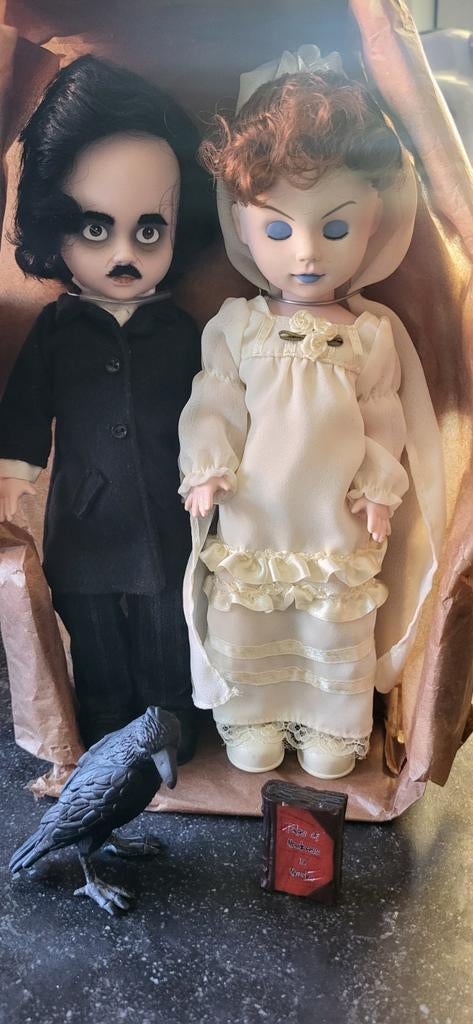 Living Dead Dolls Edgar Allan Poe & Annabel Lee, Verzamelen, Poppen, Zo goed als nieuw, Overige typen, Ophalen of Verzenden