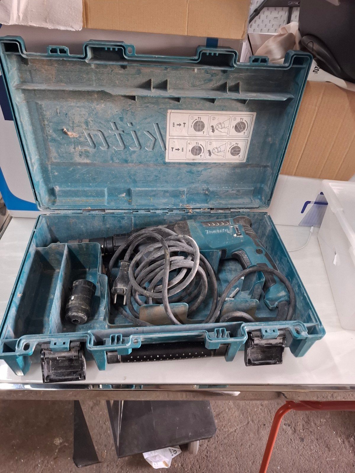 Makita Boorhamer in Koffer - Gebruikt maar Functioneel, Gebruikt, Boormachine, Makita, Makita
