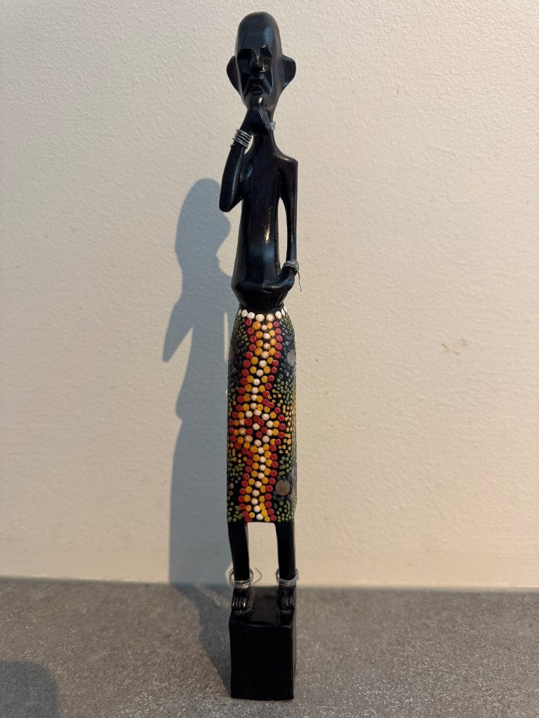 Afrikaan houten beeld snijwerk - kleurrijk, Antiek en Kunst, Kunst | Beelden en Houtsnijwerken, Houtsnijwerk, Handgemaakt, Ophalen of Verzenden