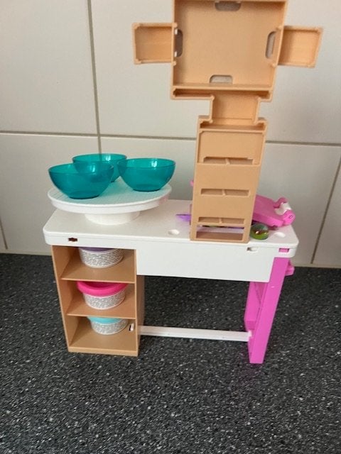 Barbie Kaptafel / Schoonheidssalon Speelset (i.z.g.st.), Kinderen en Baby's, Ophalen of Verzenden, Zo goed als nieuw, Barbie