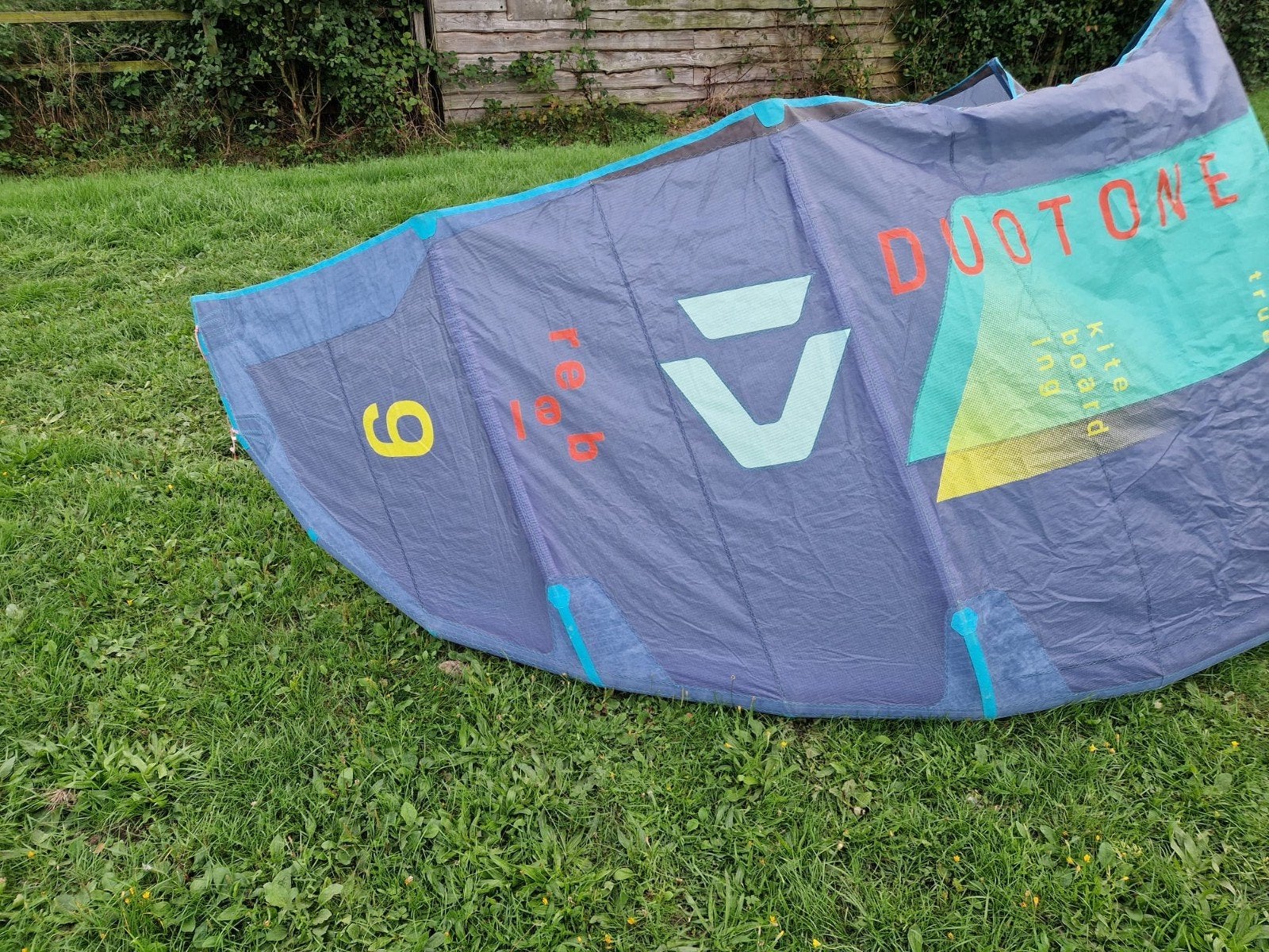 Kitesurfen Duotone Rebel 2020 9 meter en bar, Watersport en Boten, Geen board, Ophalen