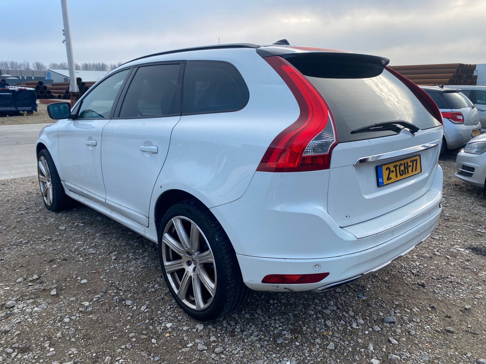 Volvo XC60 2014 * 2.4 D4 Kinetic * MOTOR PROBLEM * EXPORT OF, Auto's, Volvo, Automaat, Euro 5, Gebruikt, 197 €/maand
