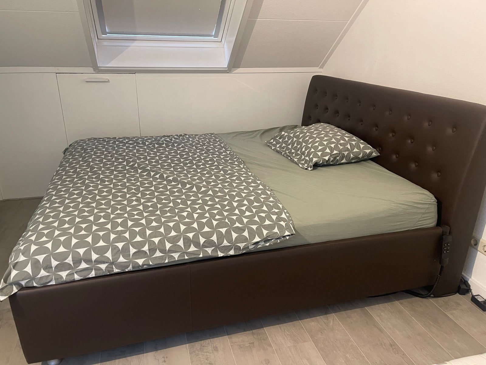 Tweepersoons elektrische bed verstelbaar, Ophalen, Overige materialen, Verstelbaar, Bruin