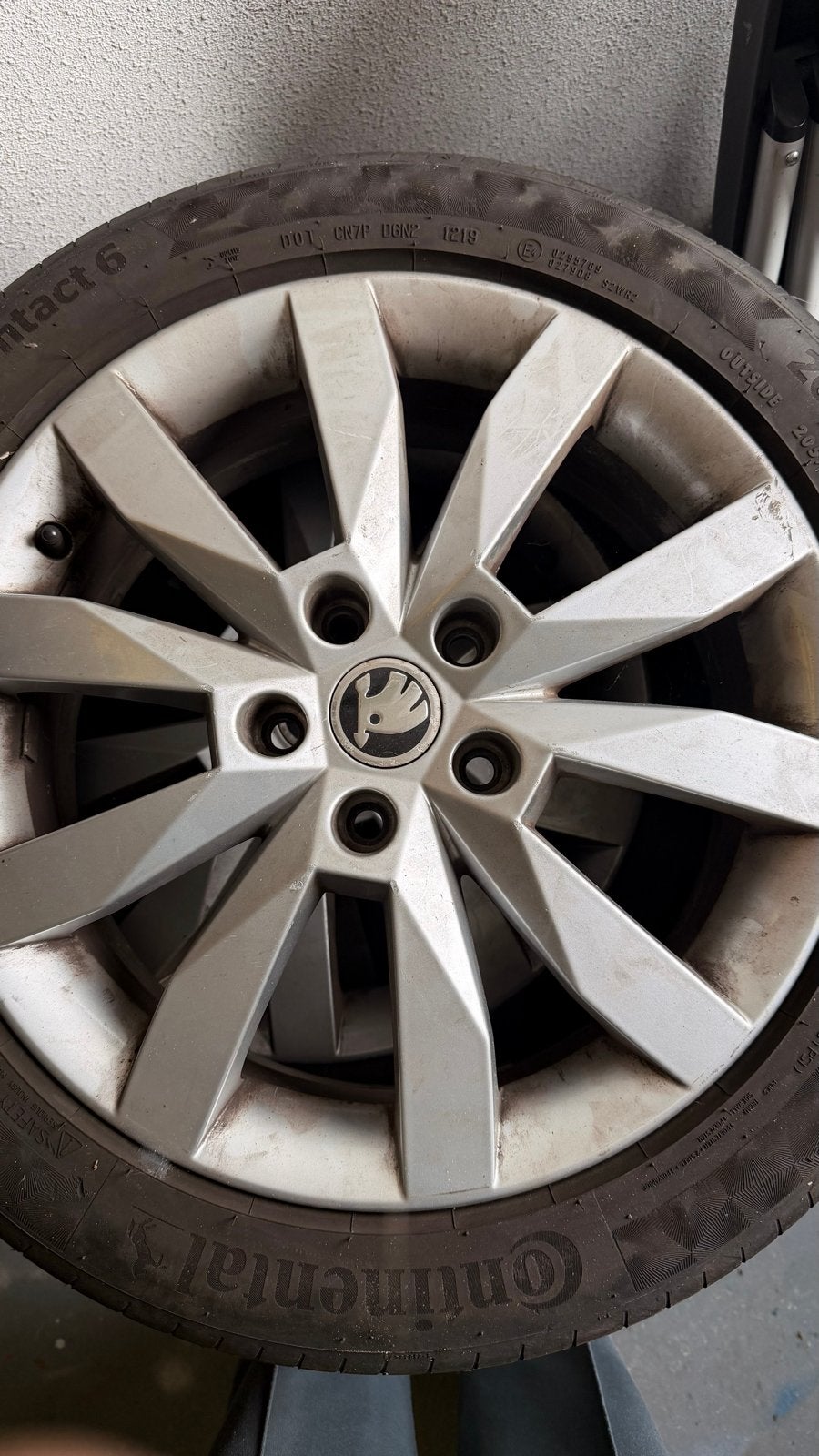 Continental PremiumContact 6 banden met Skoda velgen, Ophalen, Gebruikt, Banden en Velgen, 17 inch
