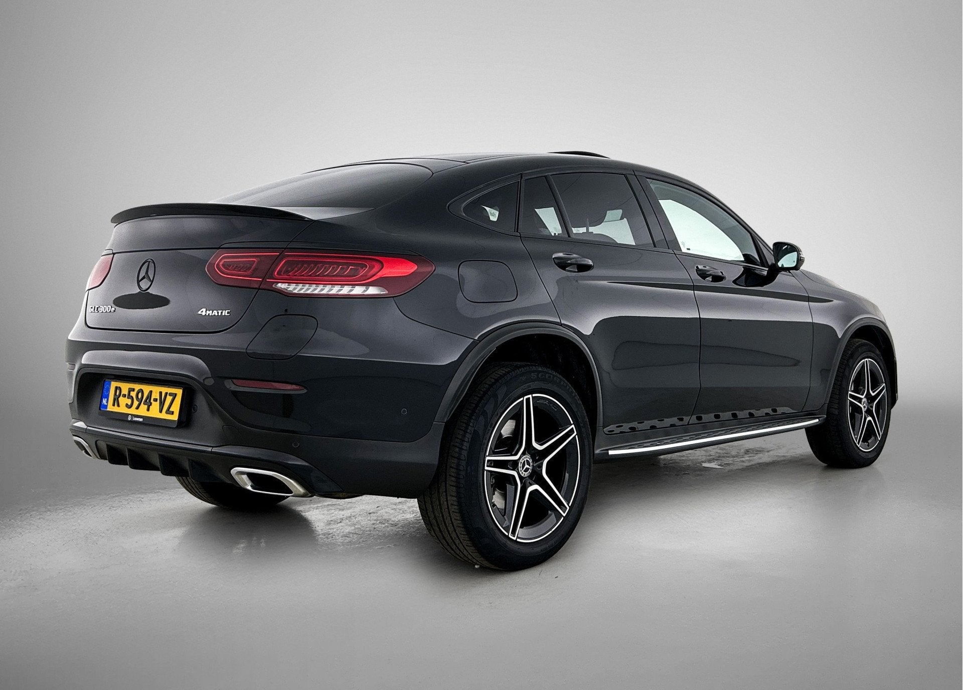 Mercedes-Benz GLC 300e 4MATIC AMG Nightpakket | Schuif-Kante, Automaat, Gebruikt, 4 cilinders, 320 pk