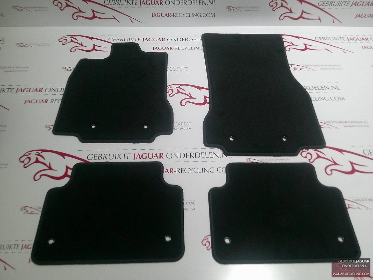 Matten set zwart Jaguar  XF 2008 – 2015 C2Z25023LFN nieuw, Auto-onderdelen, Gebruikt, -, Ophalen of Verzenden, Jaguar