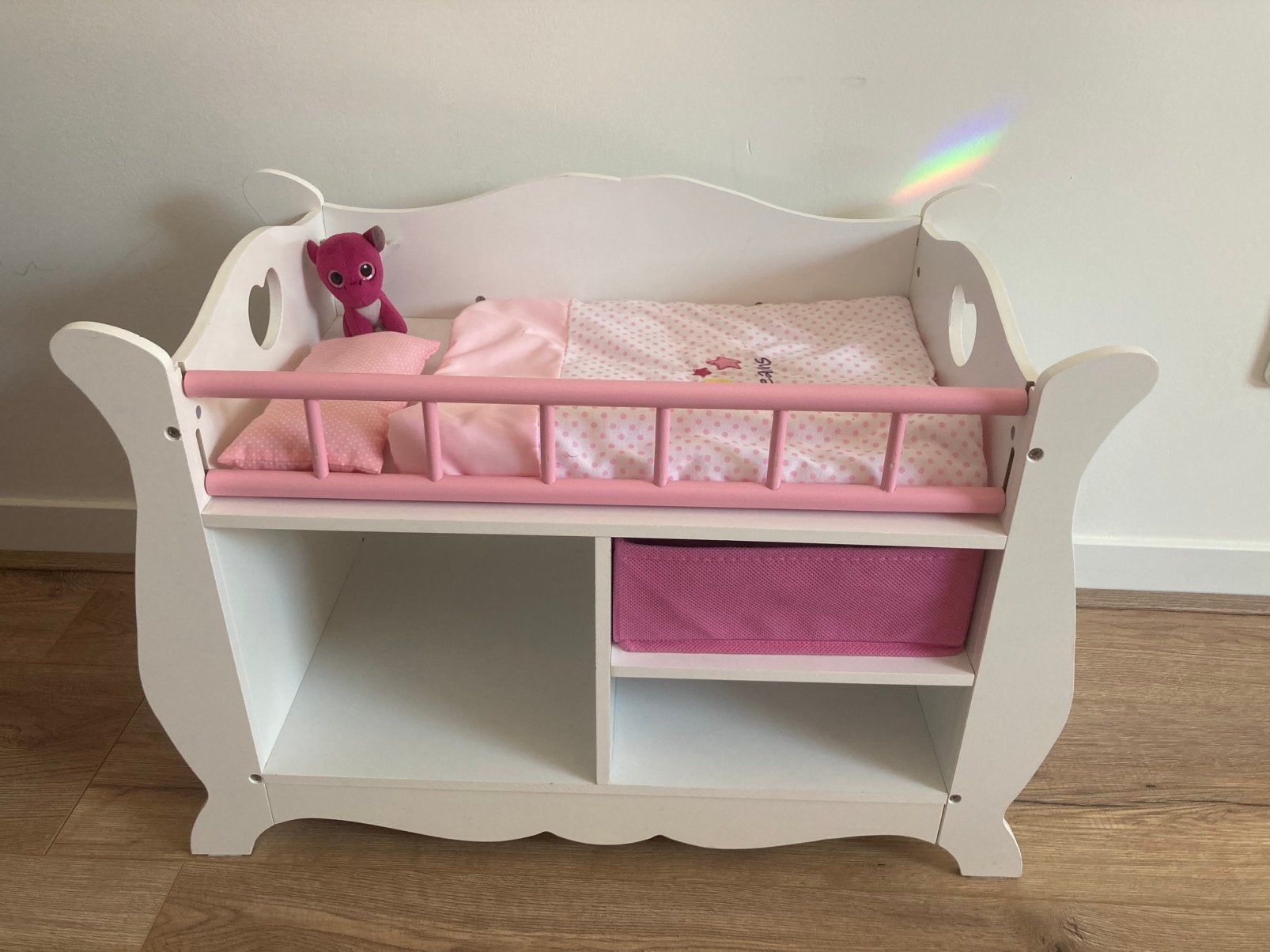 Prachtig poppenbed zo goed als nieuw, Ophalen, Zo goed als nieuw