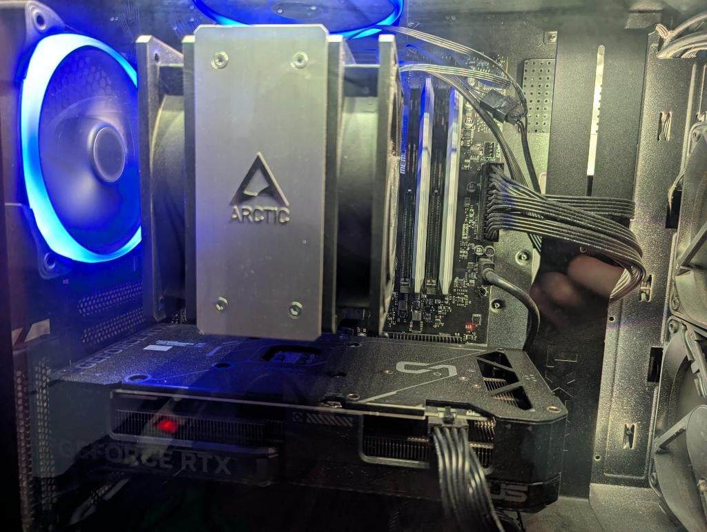 Game PC - RTX 4070 - Ryzen 7 7700 - 32GB RAM - 1TB SSD, Ophalen, 32 GB, Zelf gebouwde pc, Zo goed als nieuw
