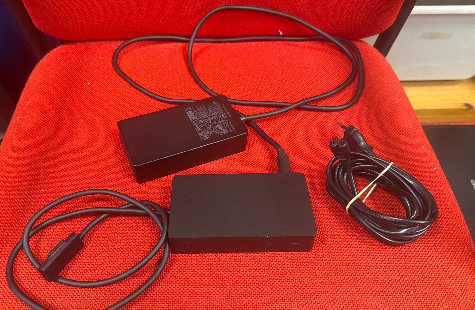 microsoft dock 2 surface 199w voeding, Ophalen of Verzenden