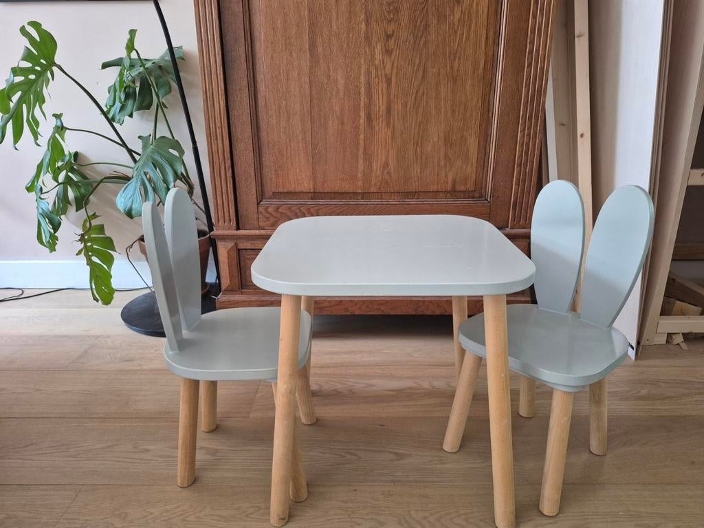 Petite Amelie kinderzitje en tafeltje, Ophalen, Gebruikt, Tafel(s) en Stoel(en)
