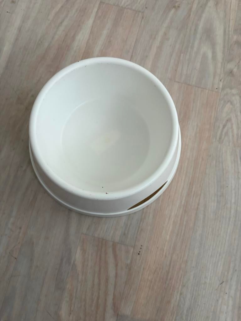 I K E A voederbak voor katten of honden .7x20 cm, wit, Ophalen of Verzenden, Zo goed als nieuw