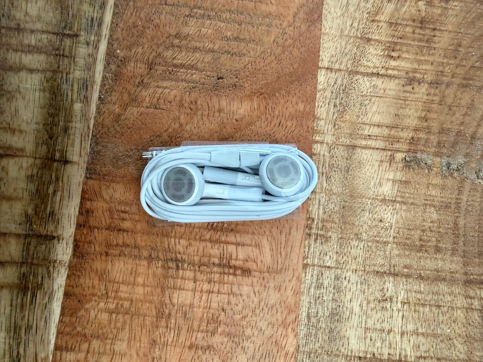 Apple EarPods met 3.5mm koptelefoonaansluiting, Ophalen, In-ear, Zo goed als nieuw, Wit