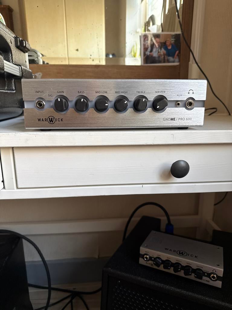 Warwick Gnome i Pro 600 Basversterker Top, Muziek en Instrumenten, Versterkers | Bas en Gitaar, Ophalen of Verzenden, Zo goed als nieuw