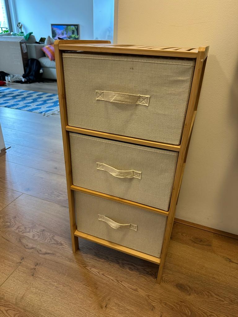 Badkamer kastje met stoffen lades, Ophalen, Gebruikt