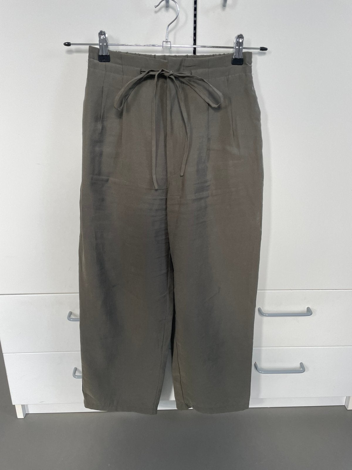 Broek van Mango, Kleding | Dames, Ophalen of Verzenden, Zo goed als nieuw, Maat 34 (XS) of kleiner, Groen