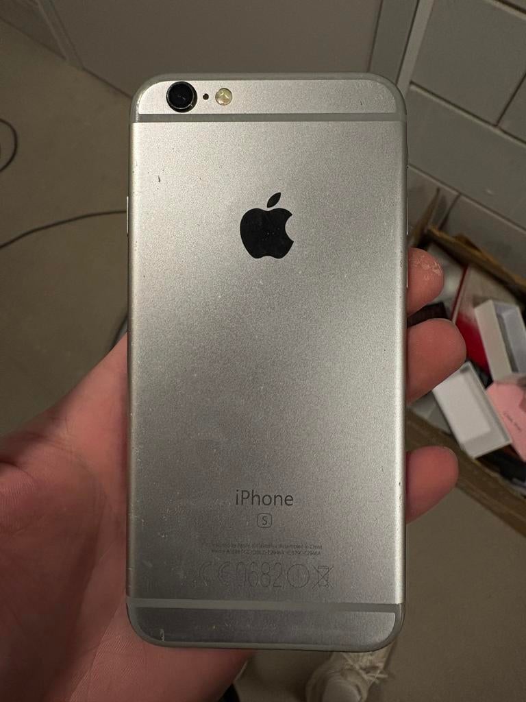 Apple iPhone 6S Zilver - Gebruikt, Telecommunicatie, Mobiele telefoons | Apple iPhone, Gebruikt, Ophalen of Verzenden, 64 GB, Zonder simlock