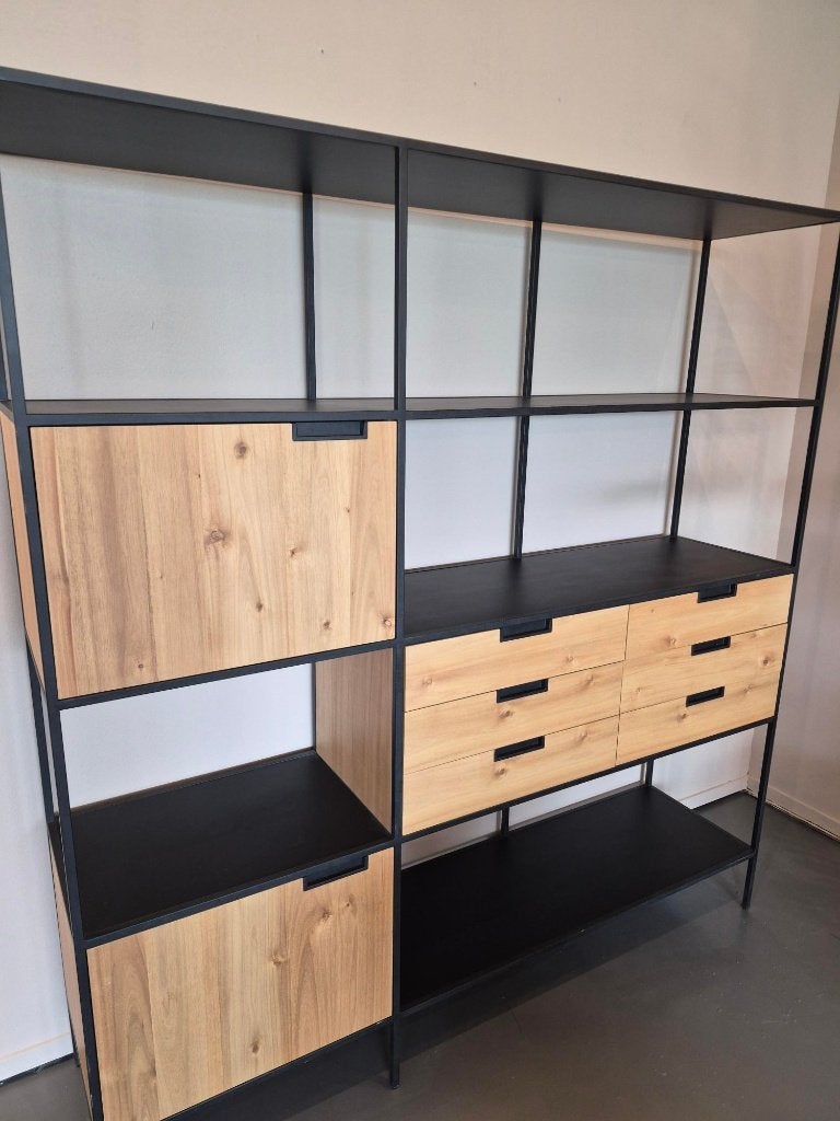 Wandkast Madison, merk Eleonora, Ophalen, 150 tot 200 cm, Zo goed als nieuw, 150 tot 200 cm