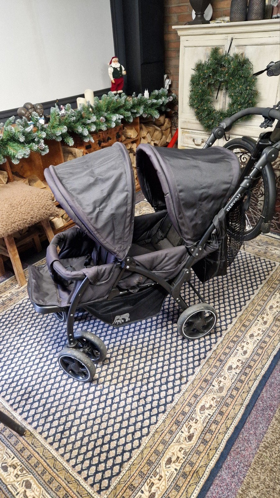 Goed uitziende dubbele buggy voor baby en peuter, voor 75 eu, Kinderen en Baby's, Buggy's, Ophalen of Verzenden, Zo goed als nieuw