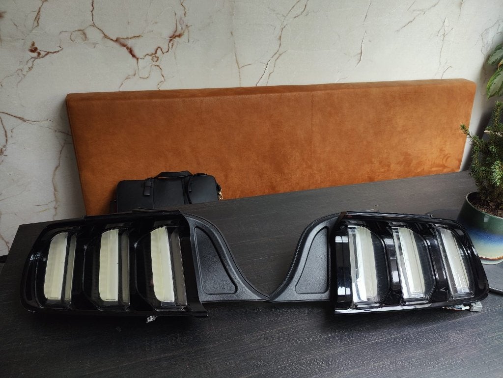 Ford mustang 2015-2018 achterlicht Europa, Auto-onderdelen, Mustang, Gebruikt, Ophalen of Verzenden, Ford