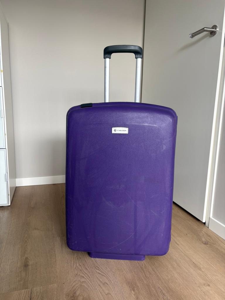 Paarse Carlton koffer met 2 wielen - 75 cm, Sieraden, Tassen en Uiterlijk, Koffers, Ophalen, Gebruikt, Hard kunststof, 70 cm of meer