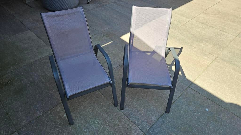 2 gebruikte kinder tuinstoelen, Tuin en Terras, Tuinstoelen, Gebruikt, Kunststof, Ophalen