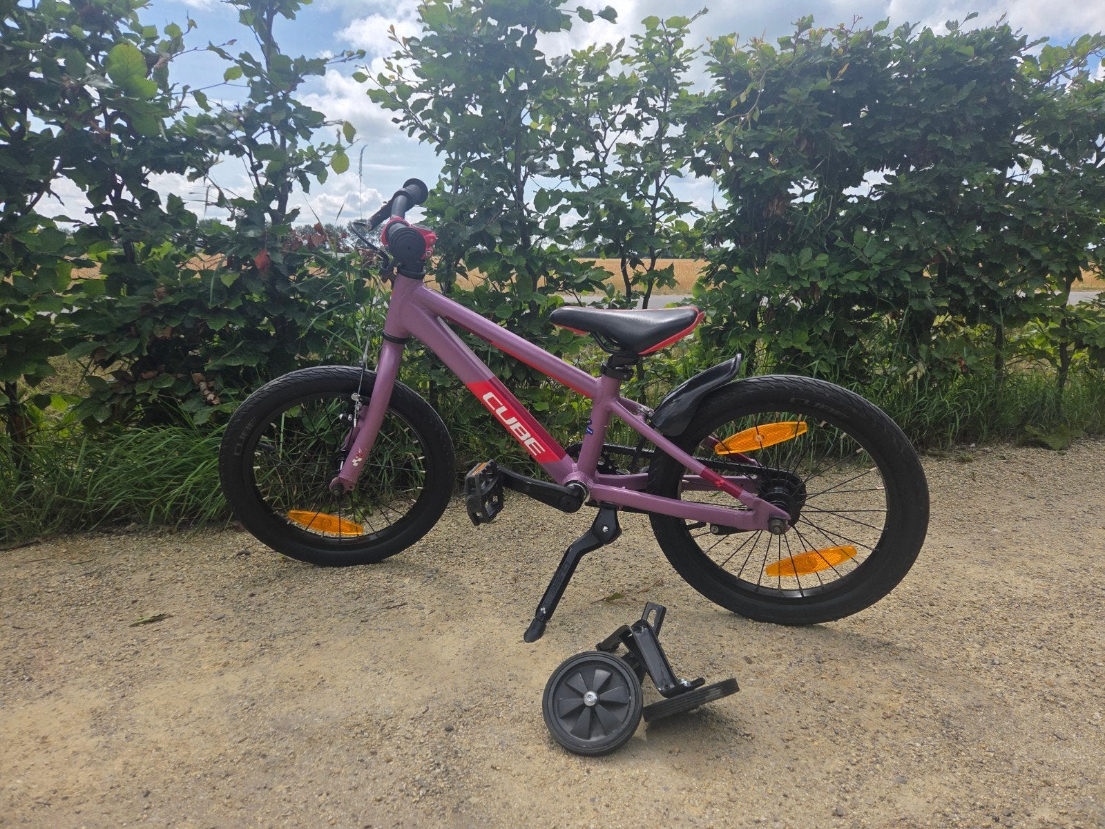 Zo goed als nieuwe Cube Cubie 160 meisjesfiets, Ophalen, Zijwieltjes, 16 tot 20 inch, Zo goed als nieuw