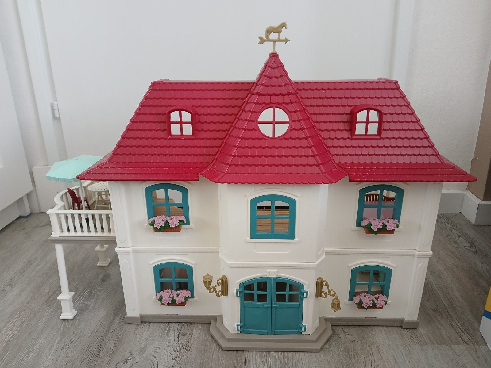 Schleich huis en paardenstal met vele accessoires, Ophalen, Gebruikt