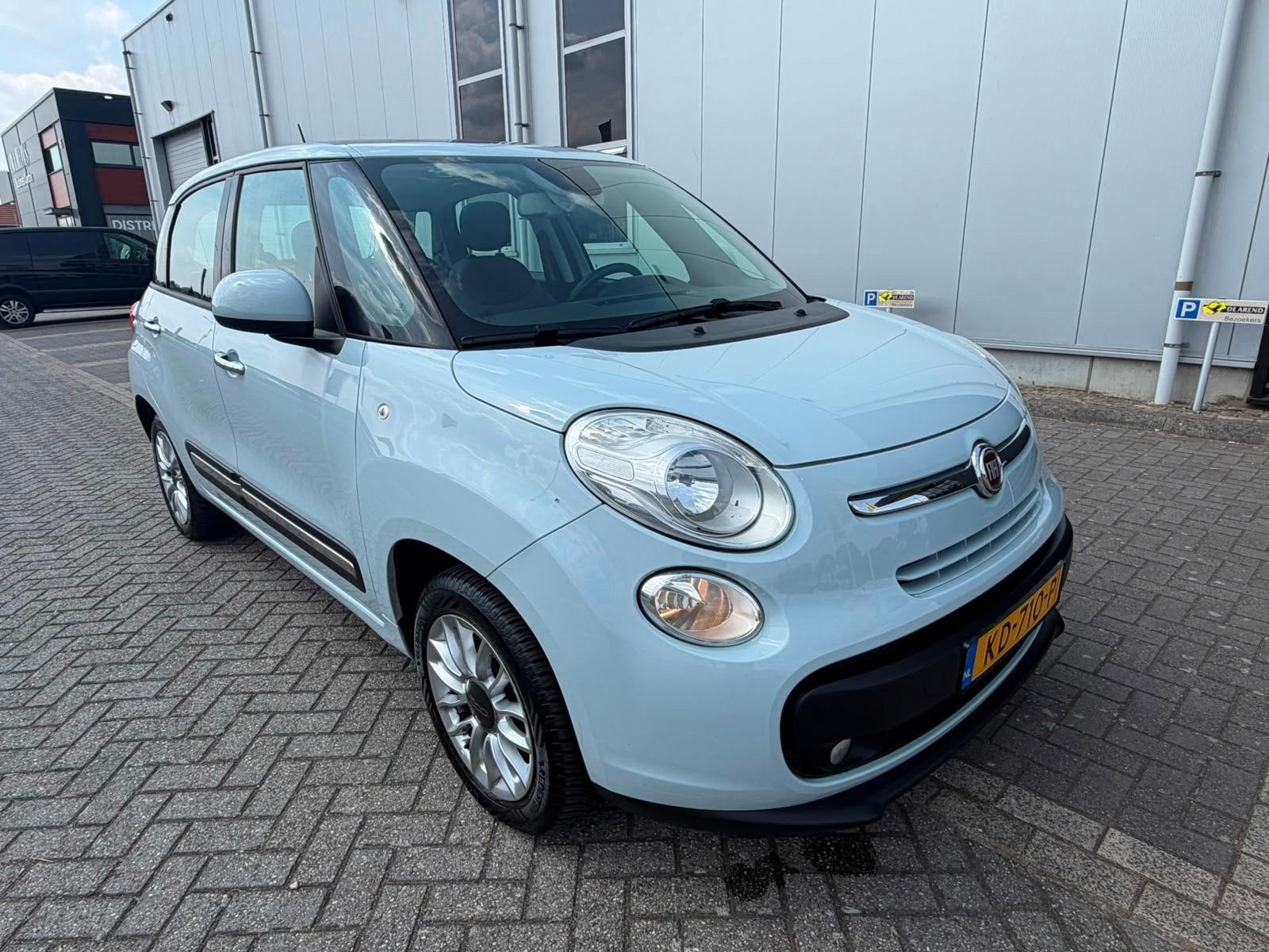 Fiat 500 L 0.9 TwinAir Easy PANO NAVI AIRCO CRUISE, Auto's, Fiat, Gebruikt, Euro 6, Automatische klimaatregeling, Bedrijf
