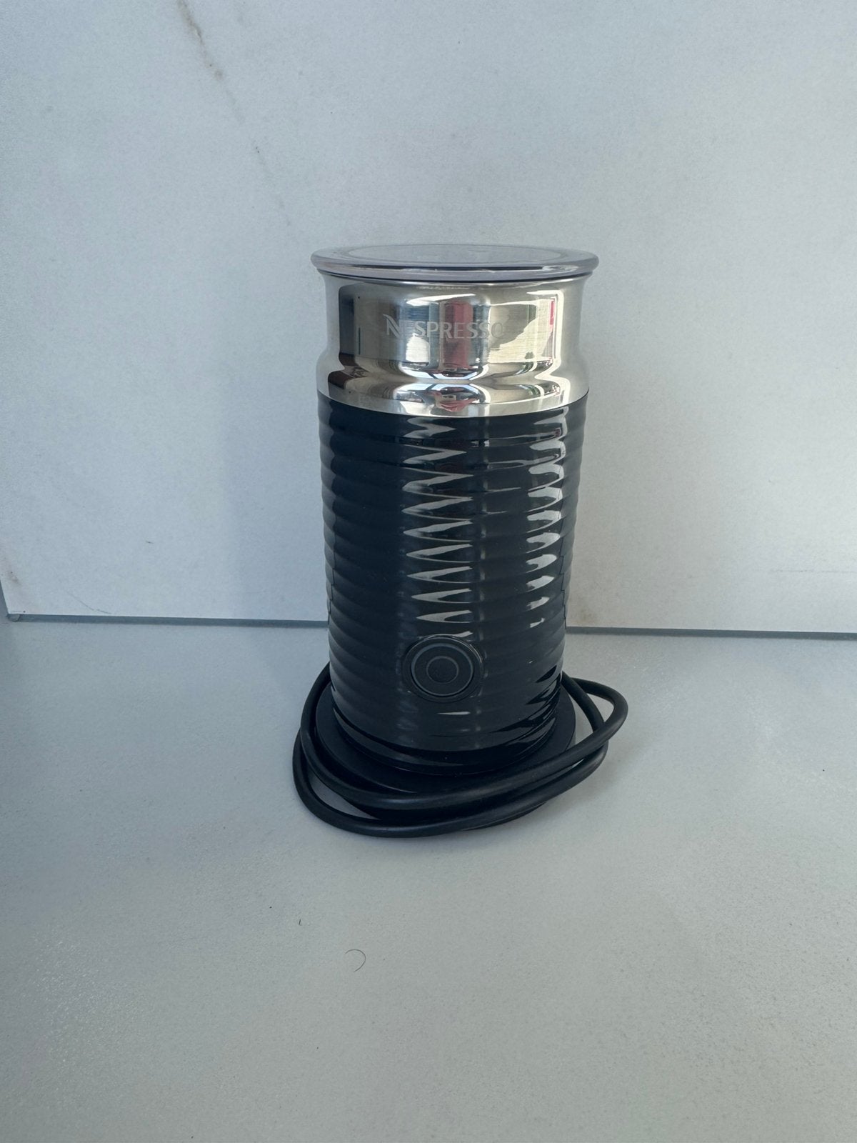 Nespresso melkopschuimer, Witgoed en Apparatuur, Ophalen of Verzenden, Zo goed als nieuw, Elektrische melkopschuimer