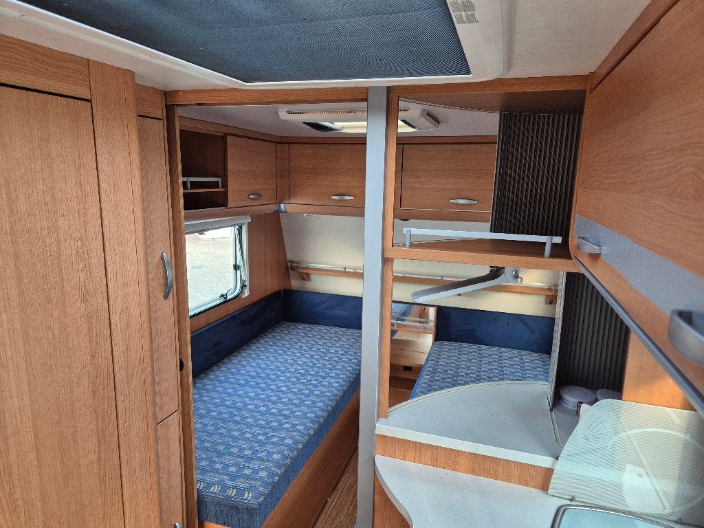 Caravan Knaus Sport, 2 aparte bedden, Rondzit, 7 tot 8 meter, Particulier