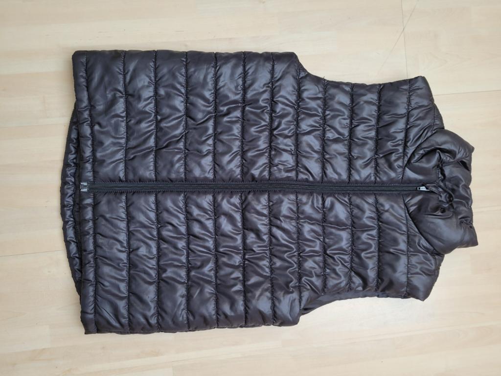 Zwarte bodywarmer H&M Sport - Maat 146/152, H&M Sport, Zwart, Maat 42/44 (L), Ophalen of Verzenden
